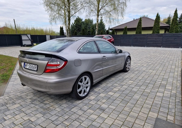 Mercedes-Benz Klasa C cena 19900 przebieg: 240000, rok produkcji 2006 z Łódź małe 29